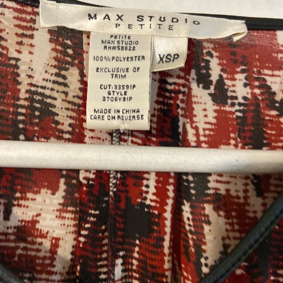 Max Studio Woman top - Picture 2 of 6